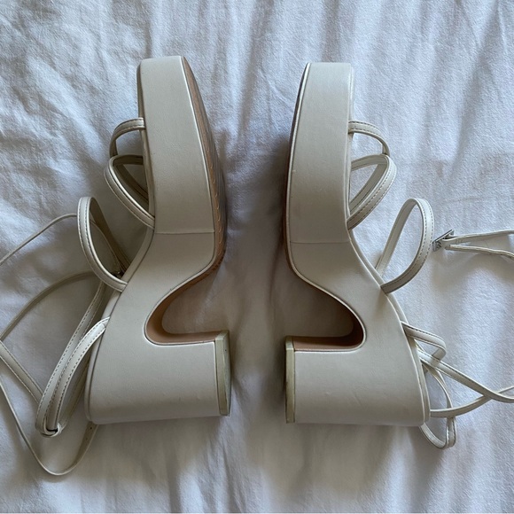 Zara Strappy Chunky Heels - Picture 2 of 5